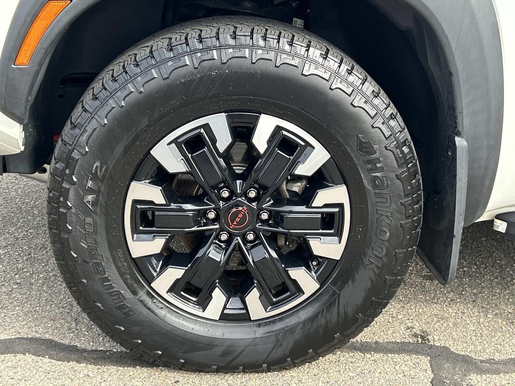 2022 Nissan Frontier PRO-4X - Photo 9