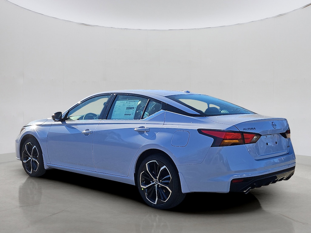 New 2025 Nissan Altima SR AWD Sedan