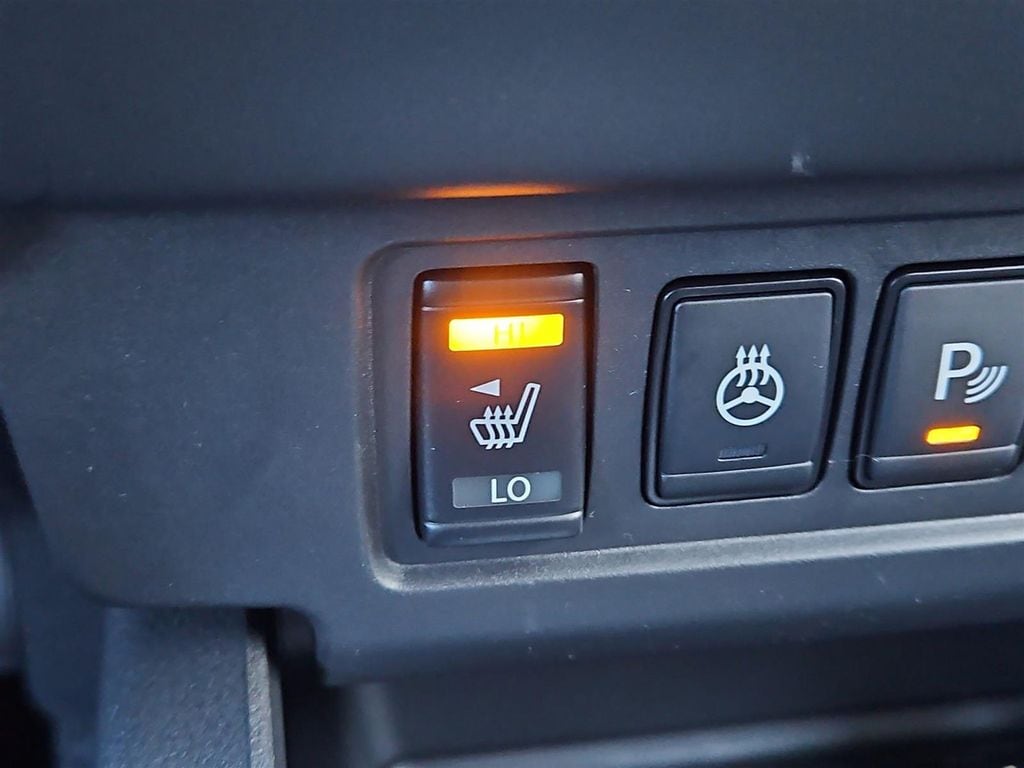 2026 Nissan Frontier SV - Photo 9