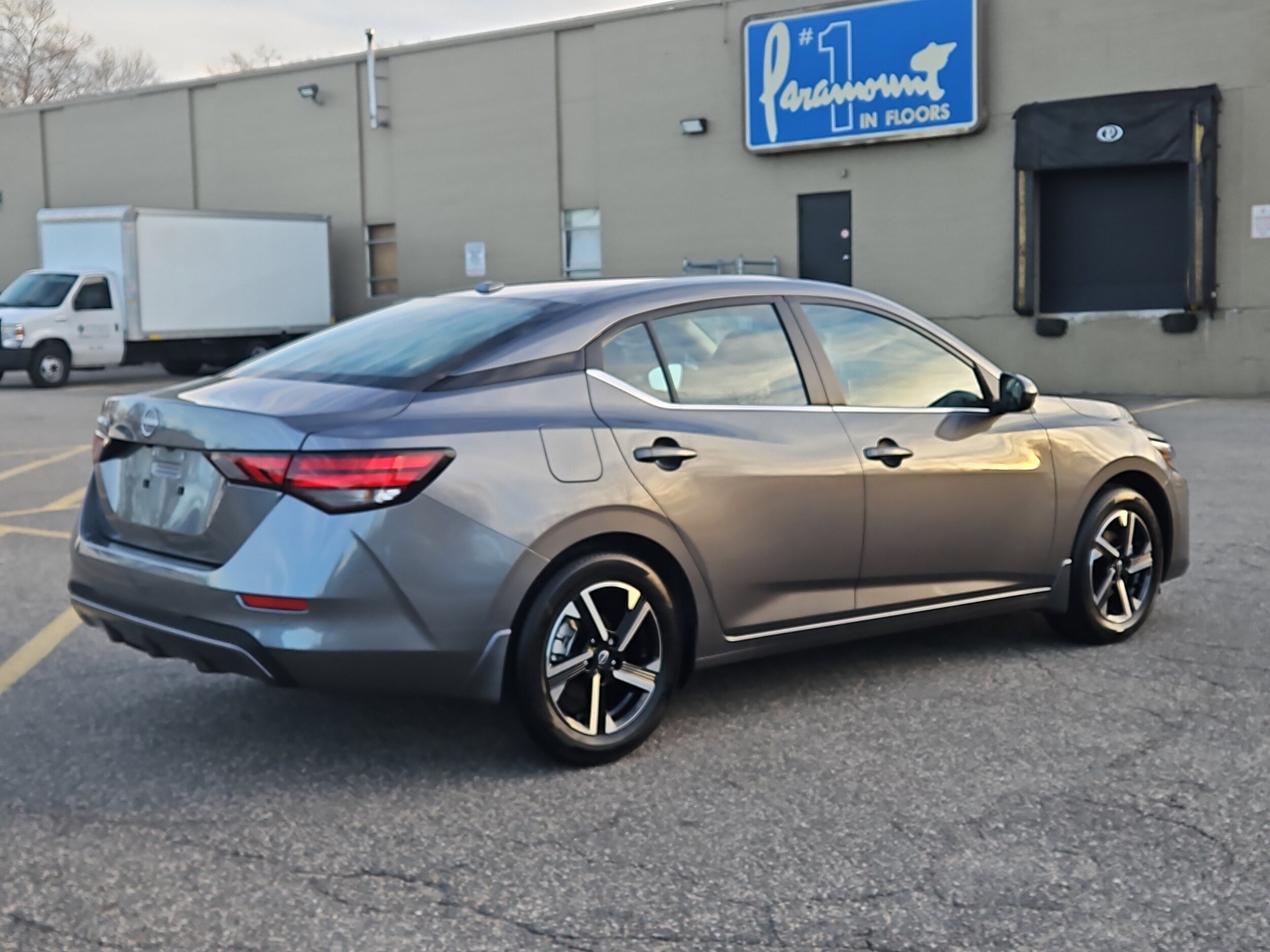 2025 Nissan Sentra SV photo 4