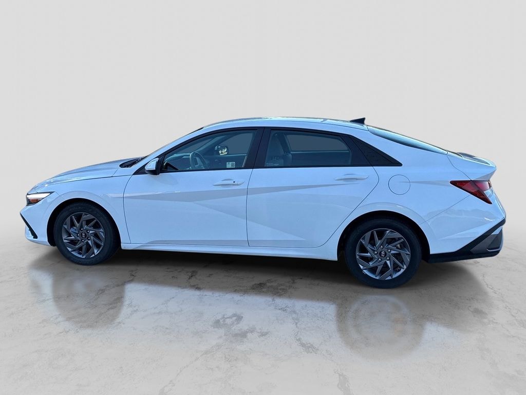 Used 2024 Hyundai Elantra SEL Sedan