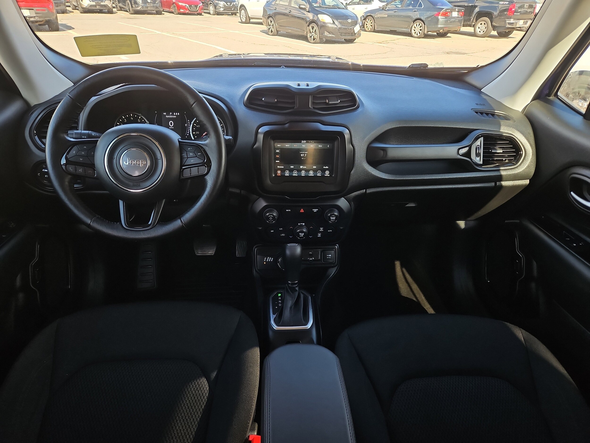 2019 Jeep Renegade Latitude photo 3