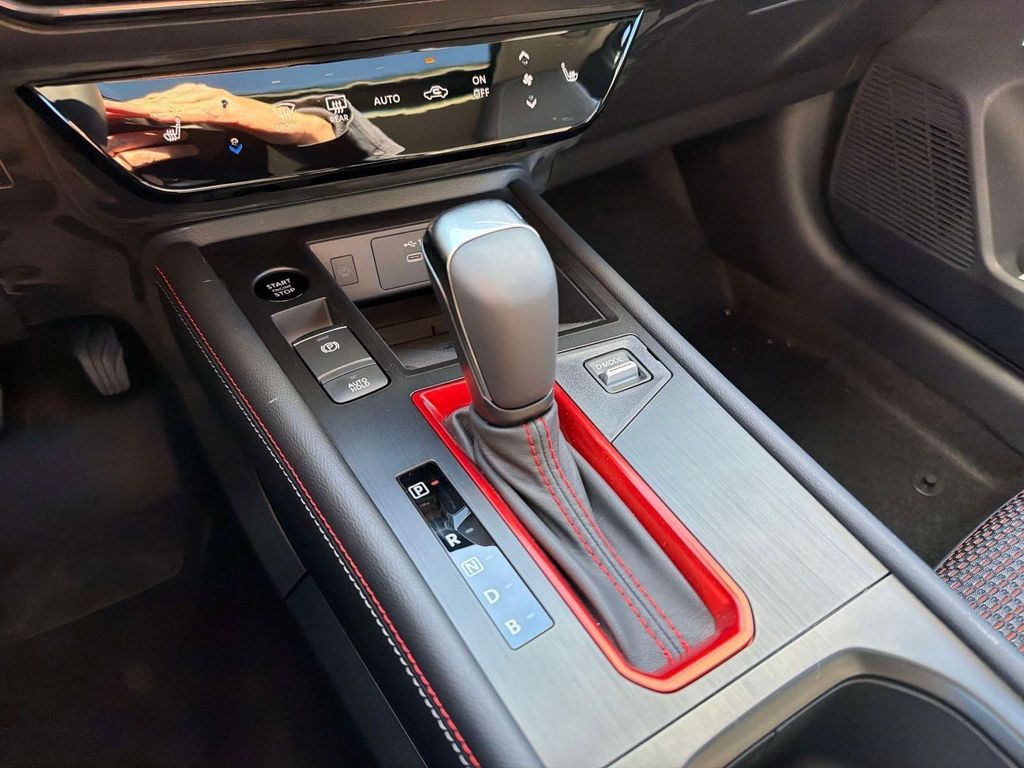 2026 Nissan KICKS SR AWD - Photo 15