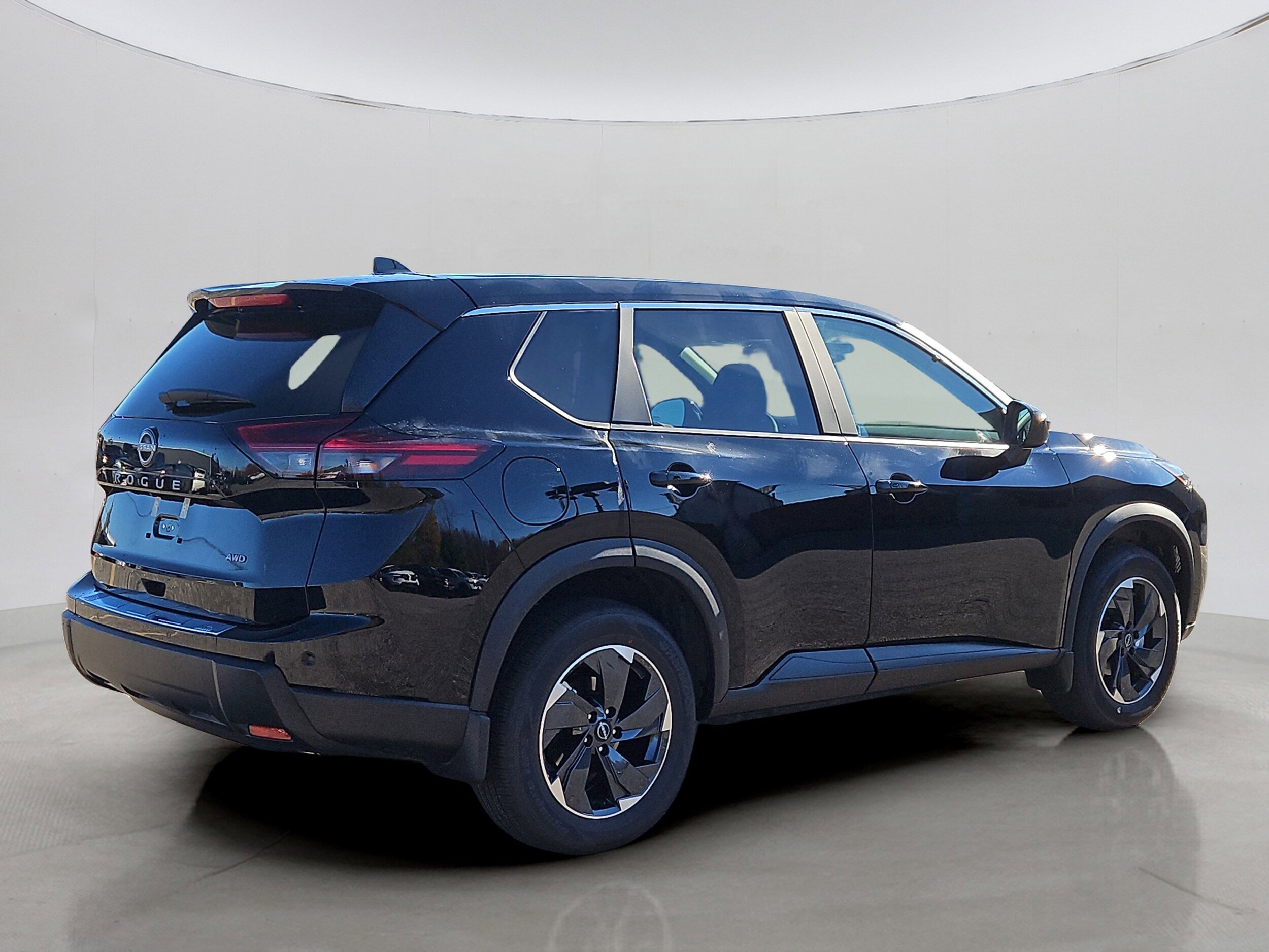2026 Nissan Rogue SV photo 3