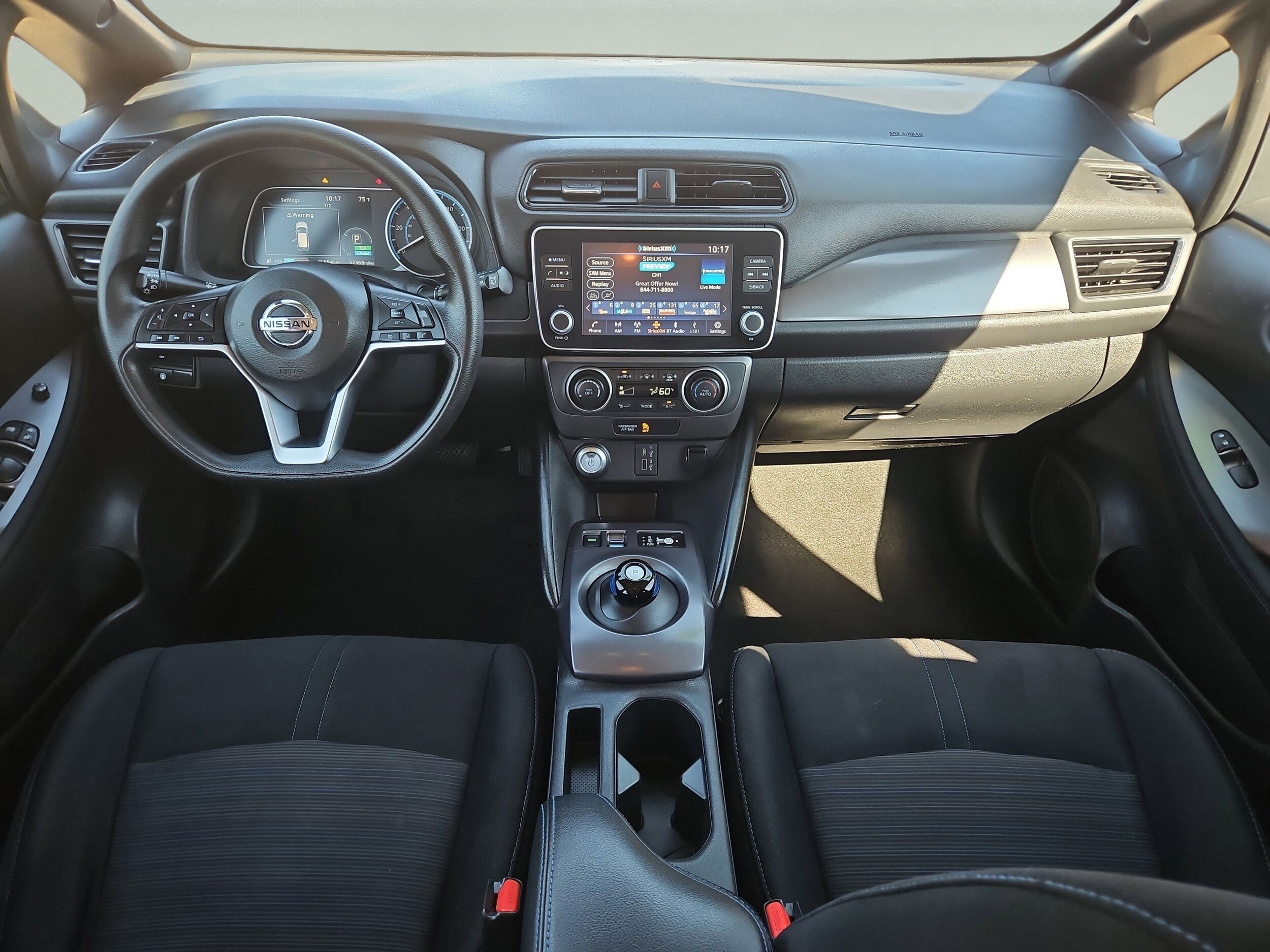 2022 Nissan Leaf S photo 2