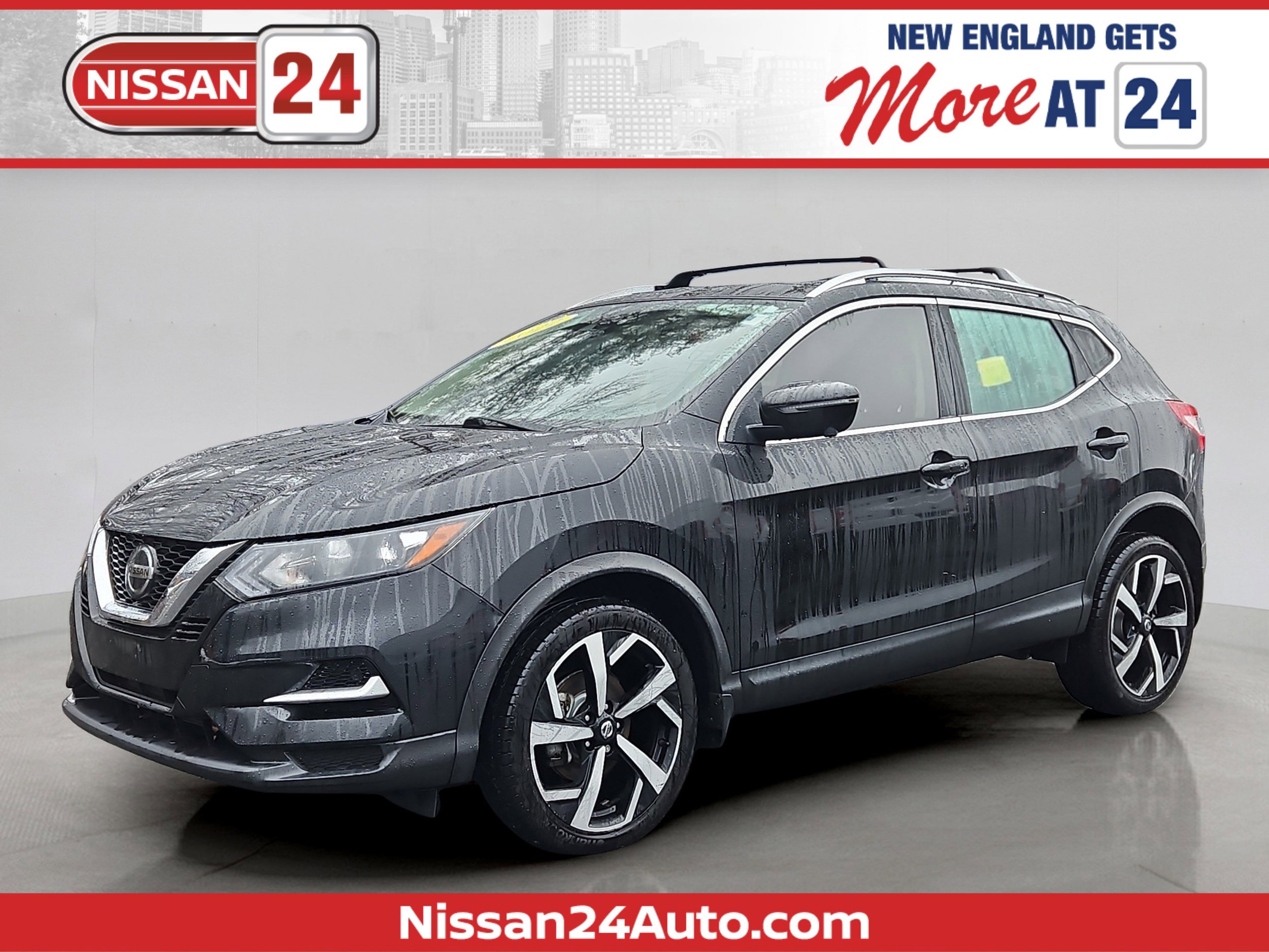 2022 Nissan Rogue Sport SL's photo