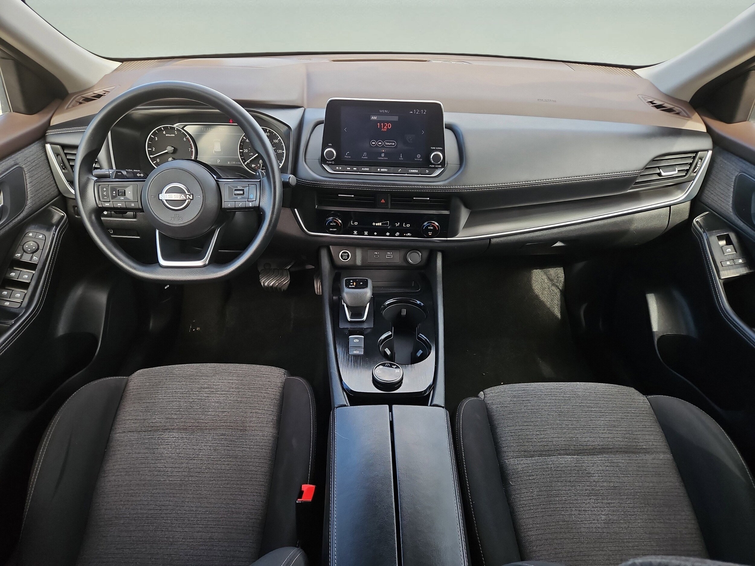 2023 Nissan Rogue SV photo 2
