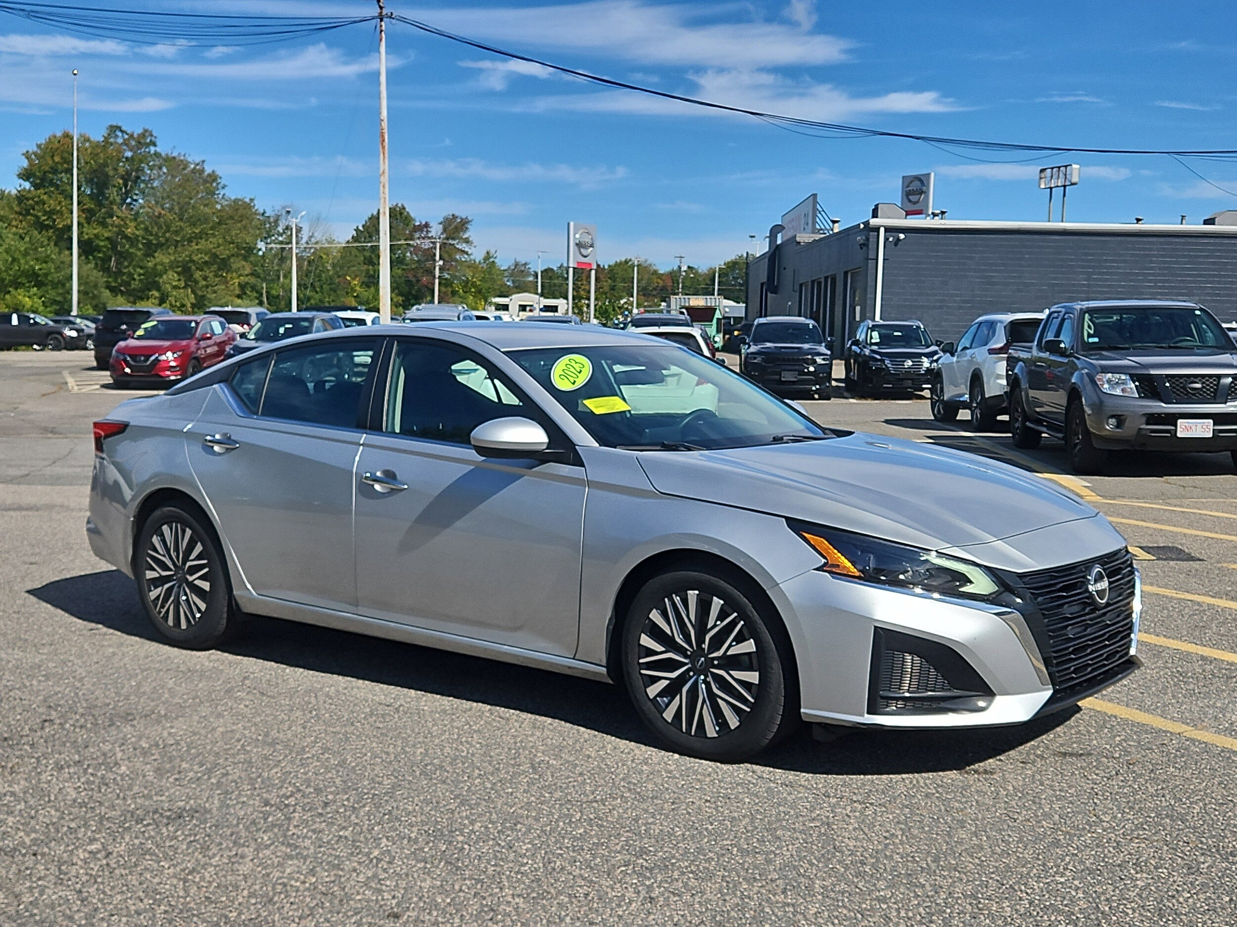 2023 Nissan Altima 2.5 SV photo 2