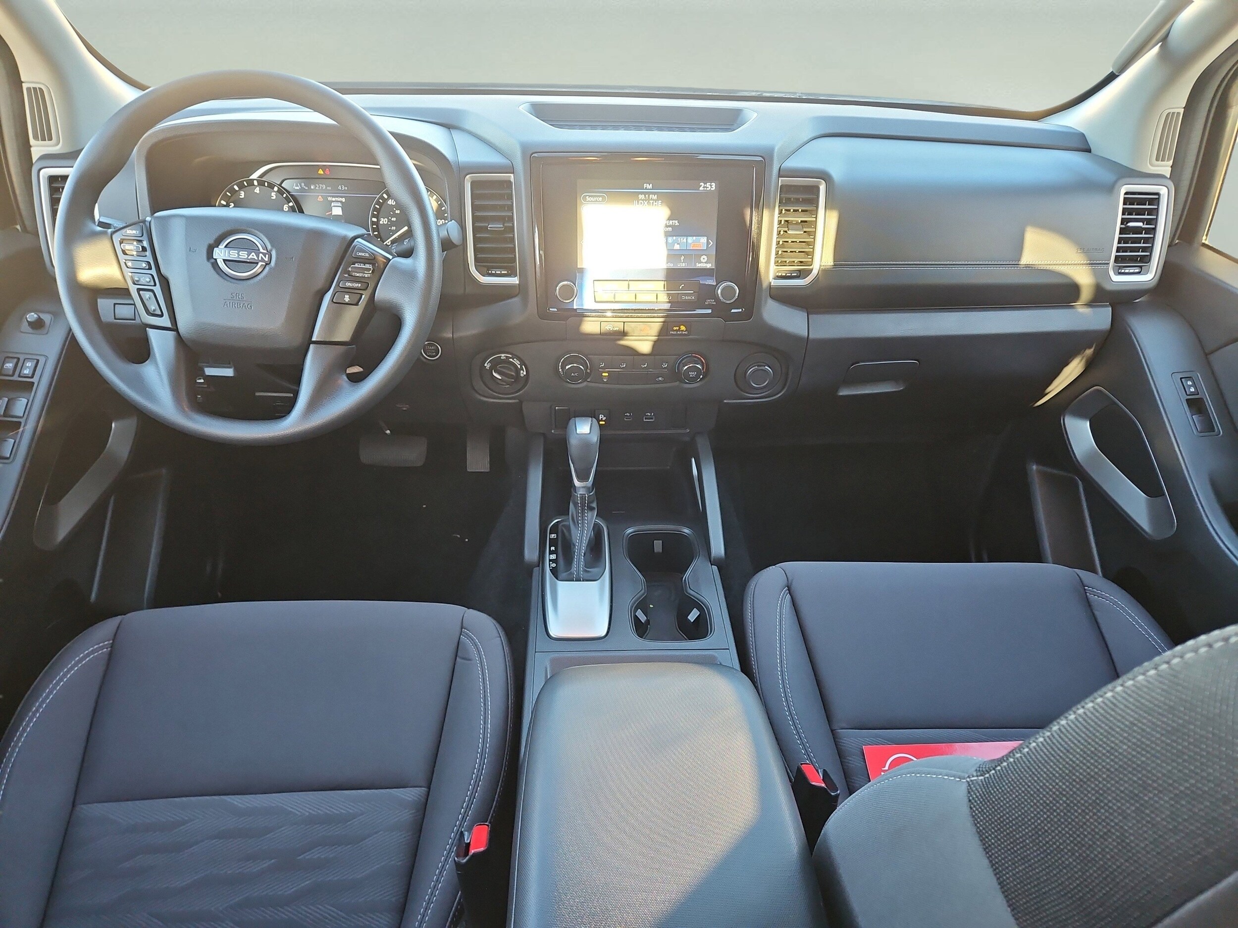 2023 Nissan Frontier SV photo 2