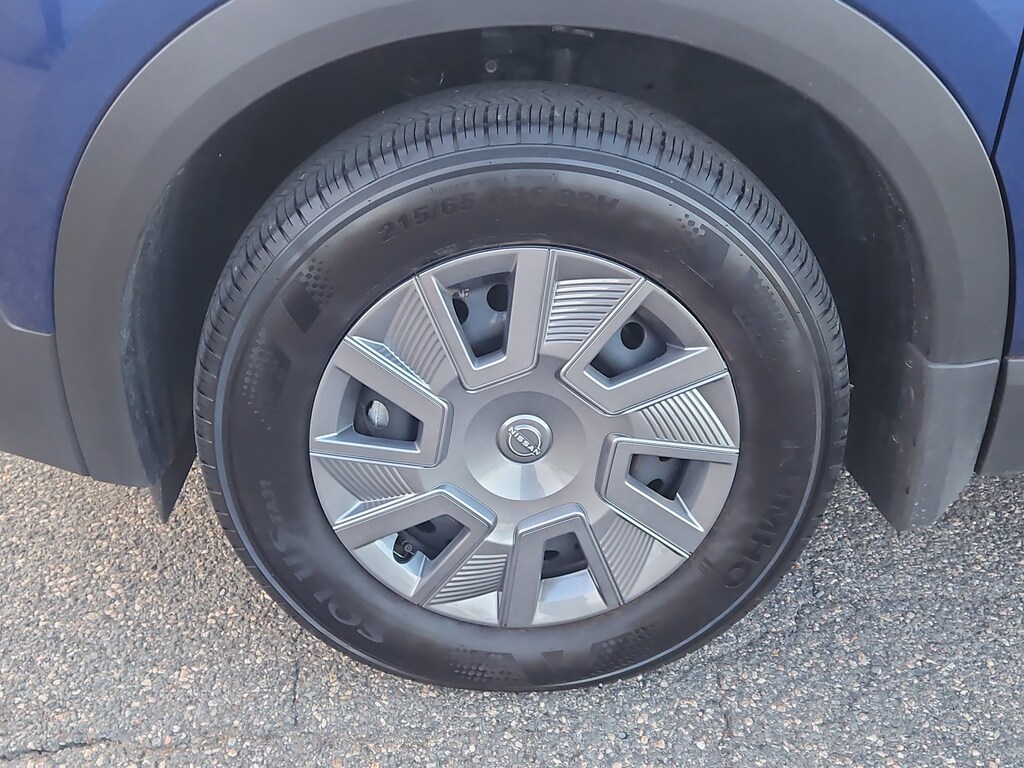 Certified 2025 Nissan