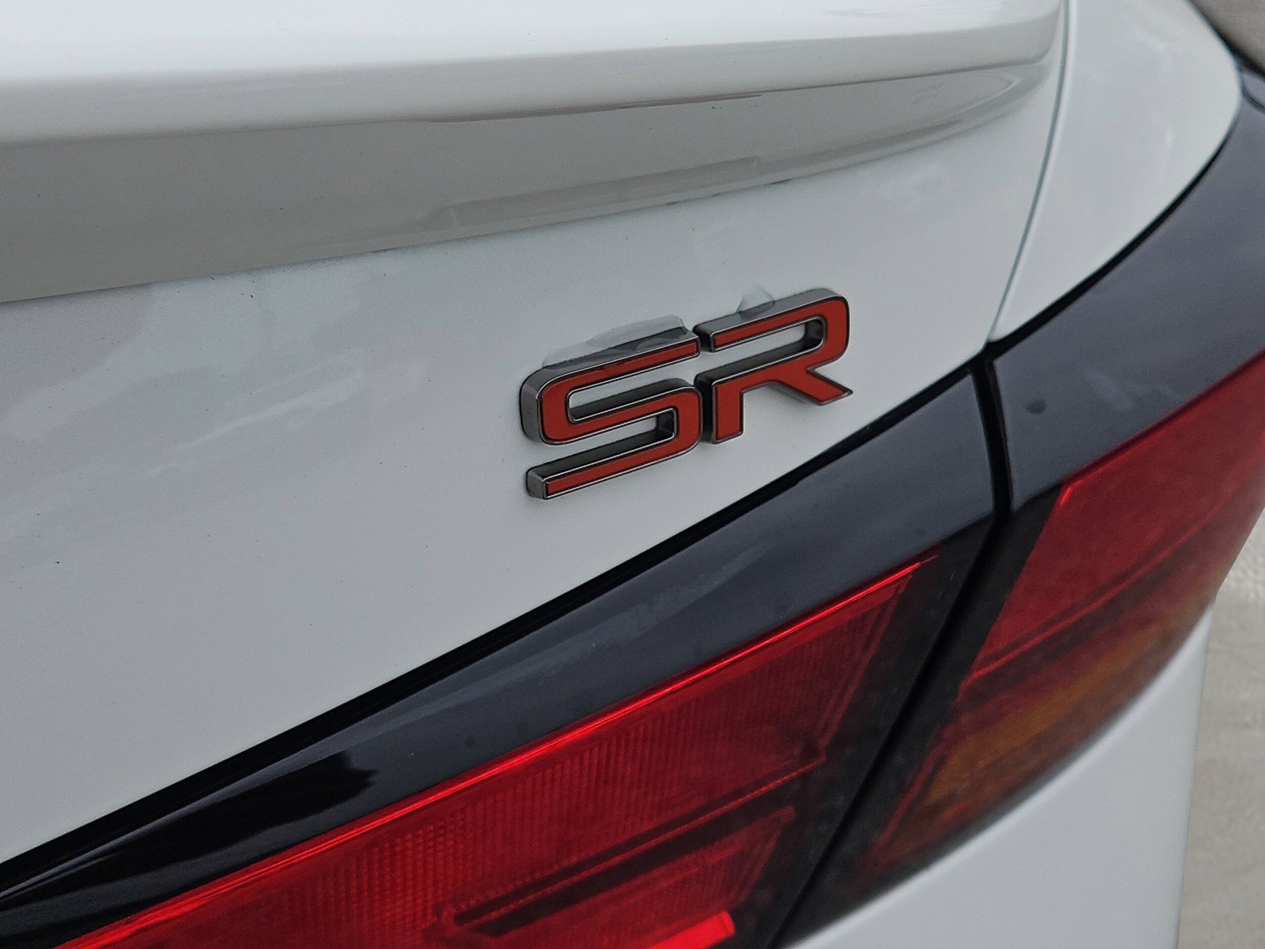 2023 Nissan Altima 2.5 SR photo 3