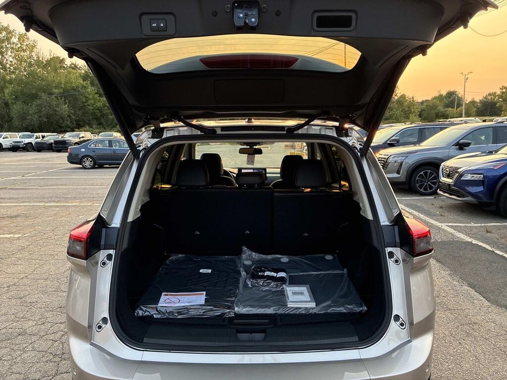New 2026 Nissan Rogue Platinum SUV