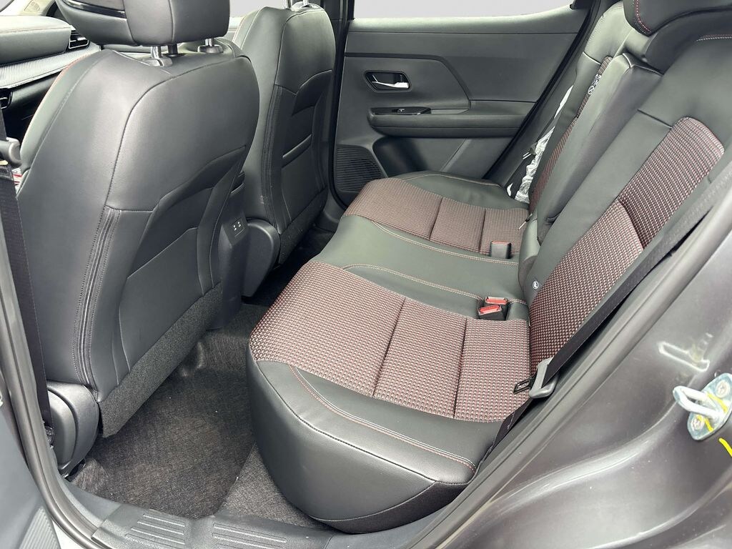 New 2026 Nissan Kicks SR SUV