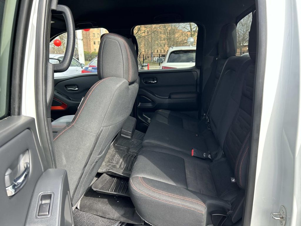 2022 Nissan Frontier PRO-4X - Photo 12