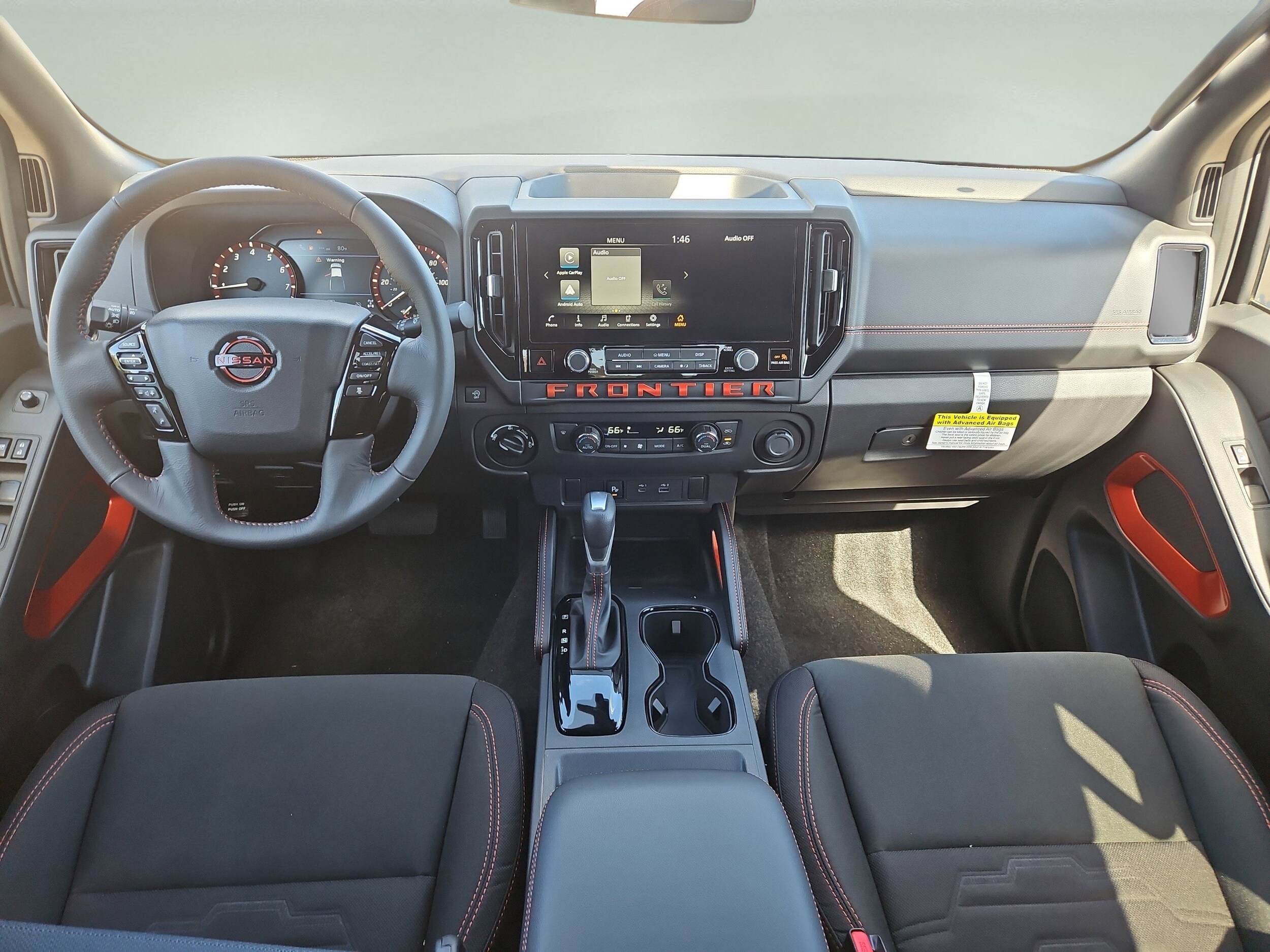 2025 Nissan Frontier PRO-4X photo 2