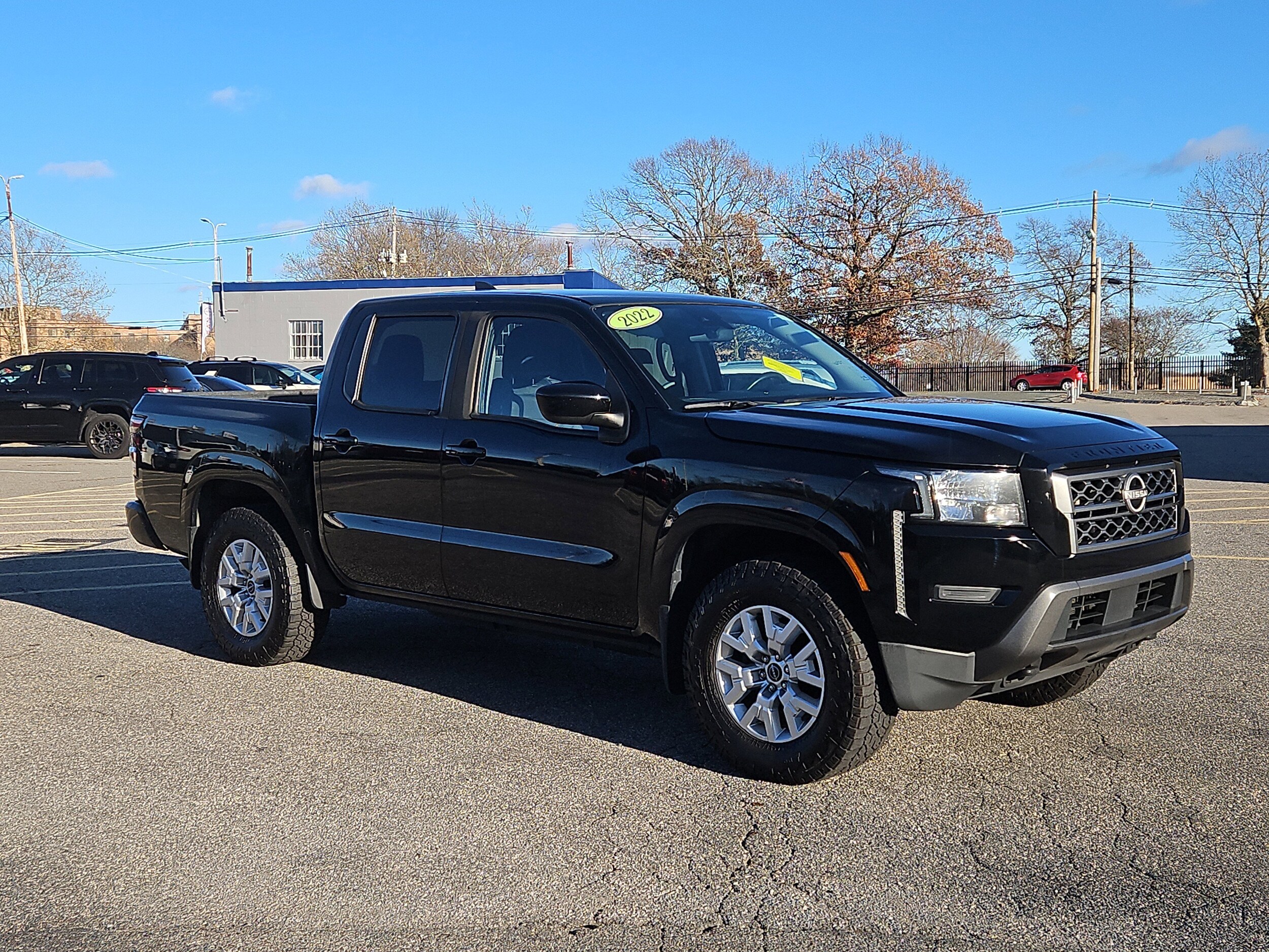 2022 Nissan Frontier SV photo 2