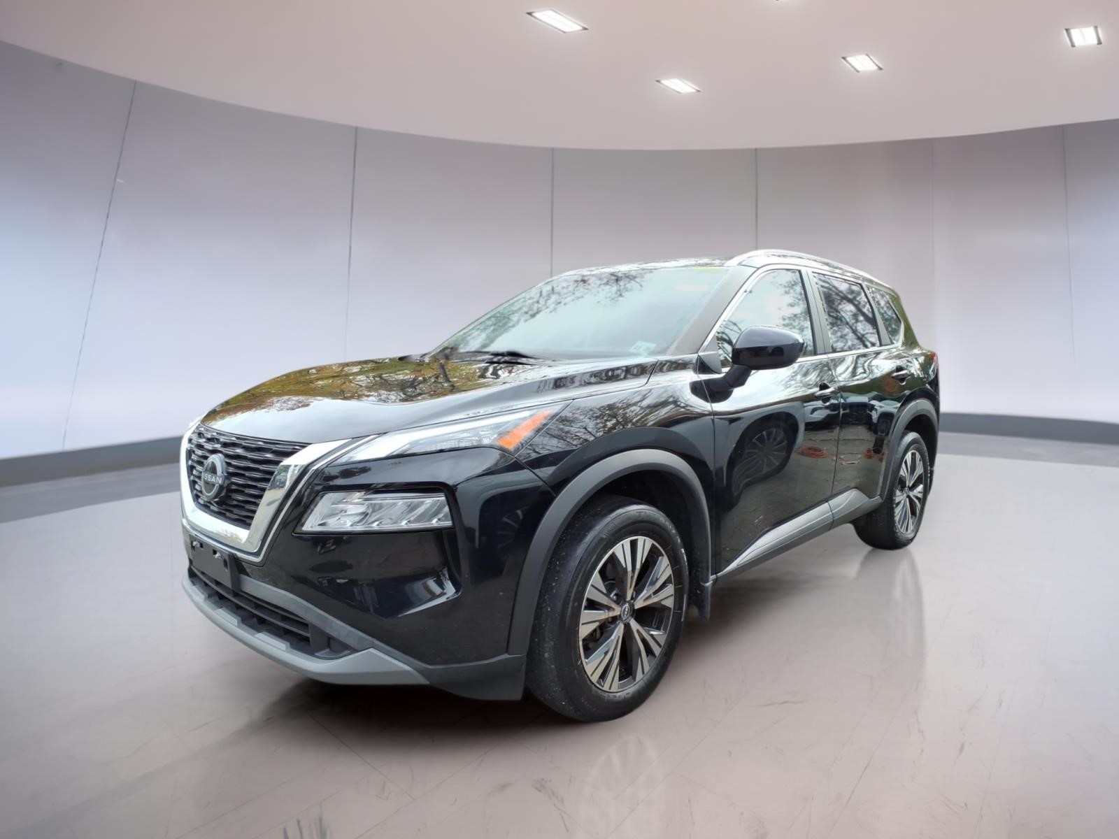 Used 2023 Nissan Rogue SV SUV