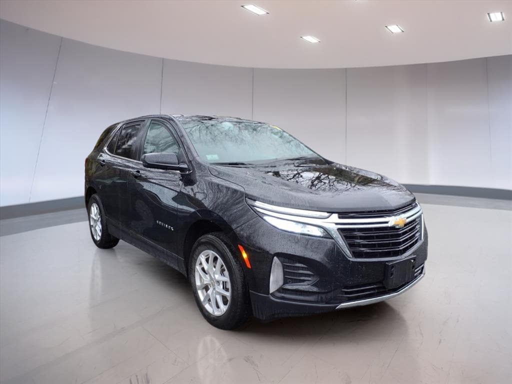 2024 Chevrolet Equinox LT's photo