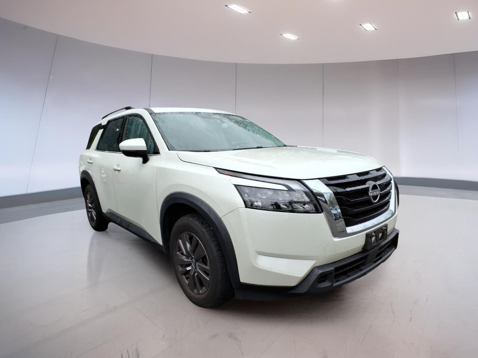 2023 Nissan Pathfinder SV