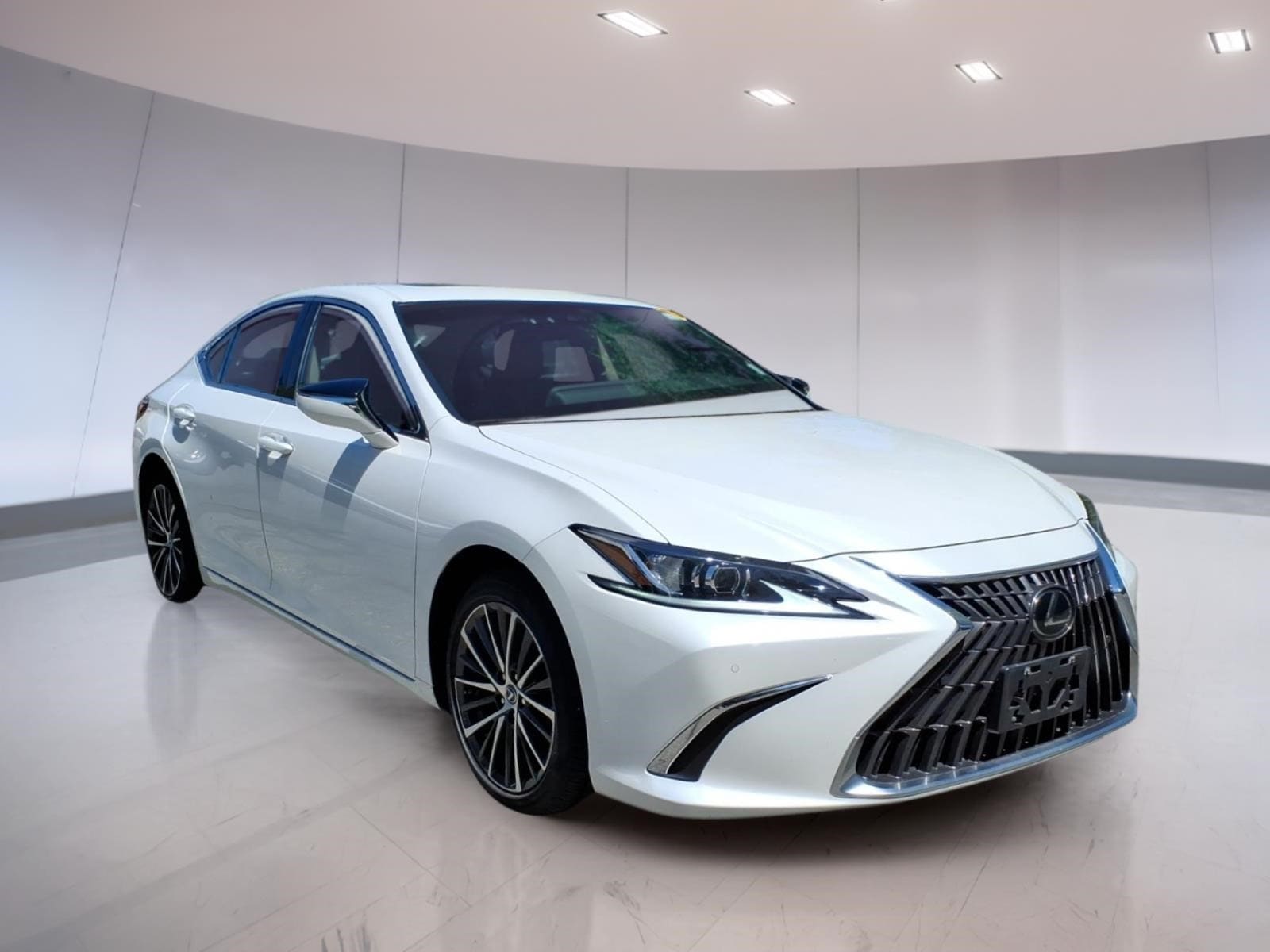 2023 Lexus ES 350 350's photo