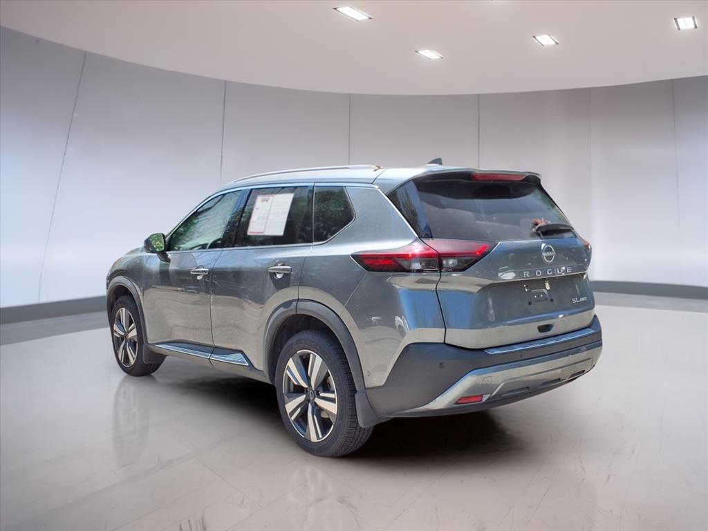 2022 Nissan Rogue SL photo 3