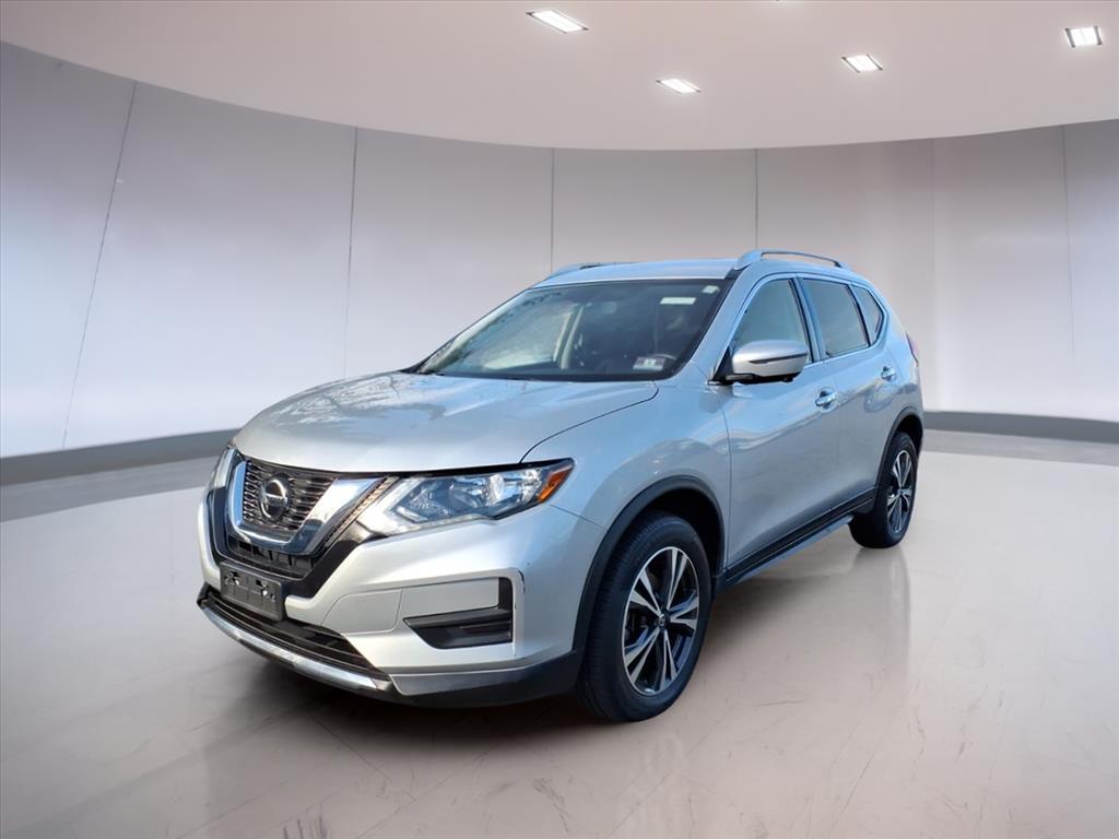 2019 Nissan Rogue SV photo 2