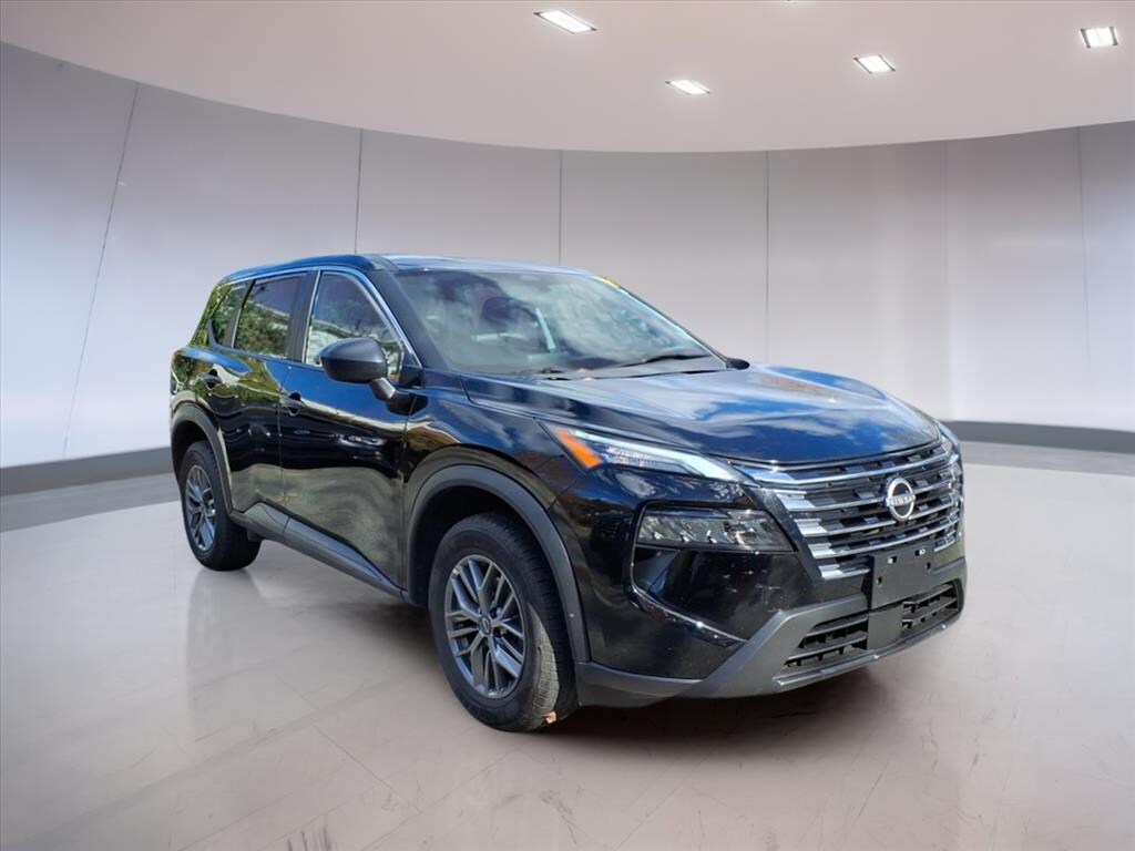 Used 2024 Nissan Rogue S SUV