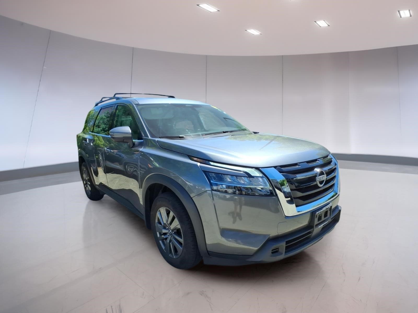 2022 Nissan Pathfinder SV 4WD's photo