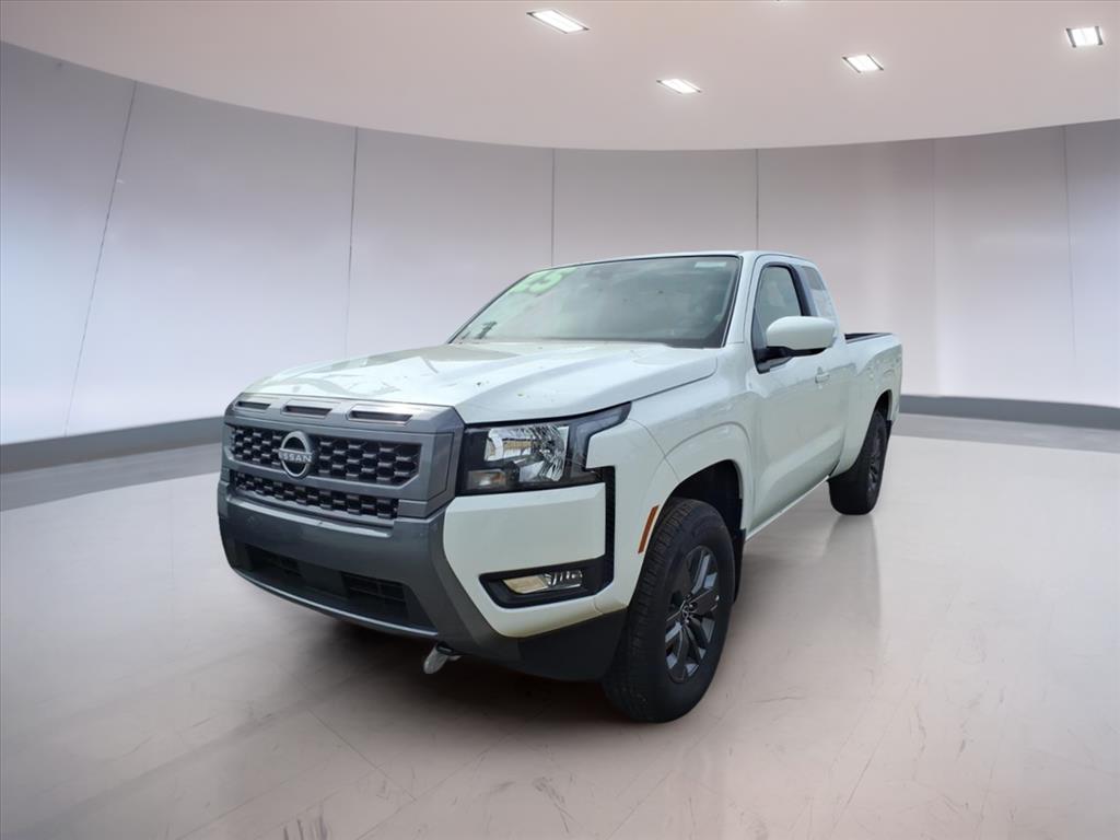 2025 Nissan Frontier SV photo 2