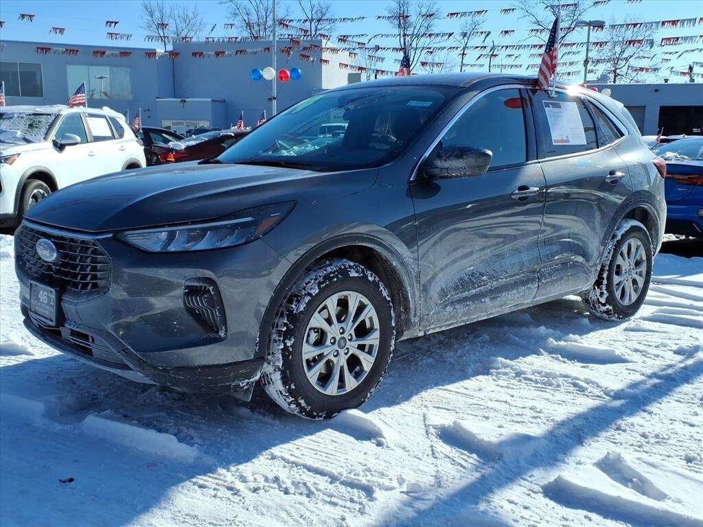 Used 2024 Ford Escape Active SUV