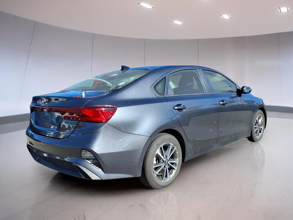 2023 Kia Forte LX photo 4