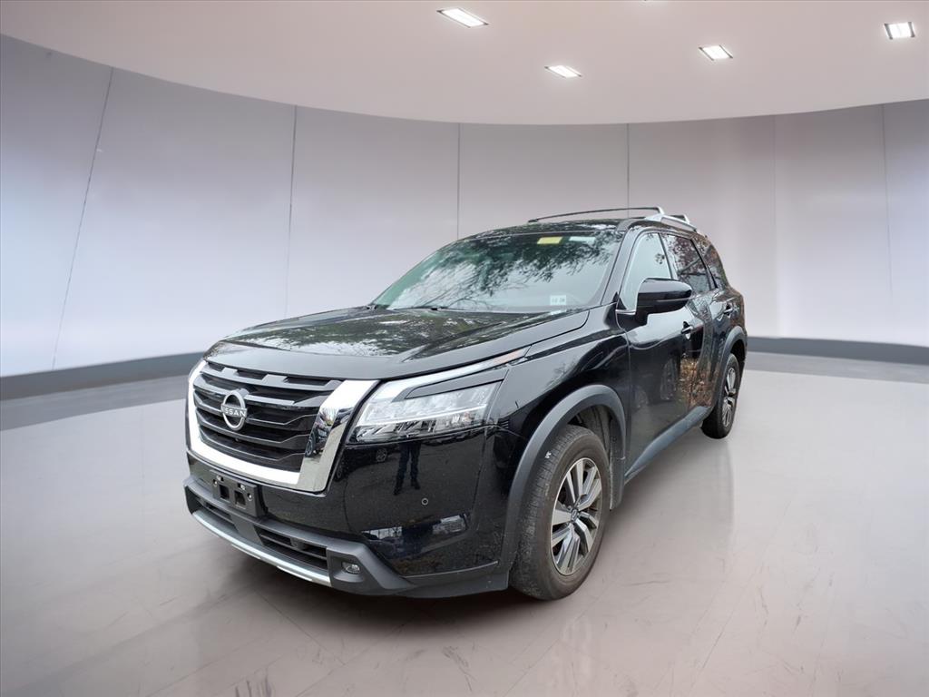 2024 Nissan Pathfinder SL photo 2