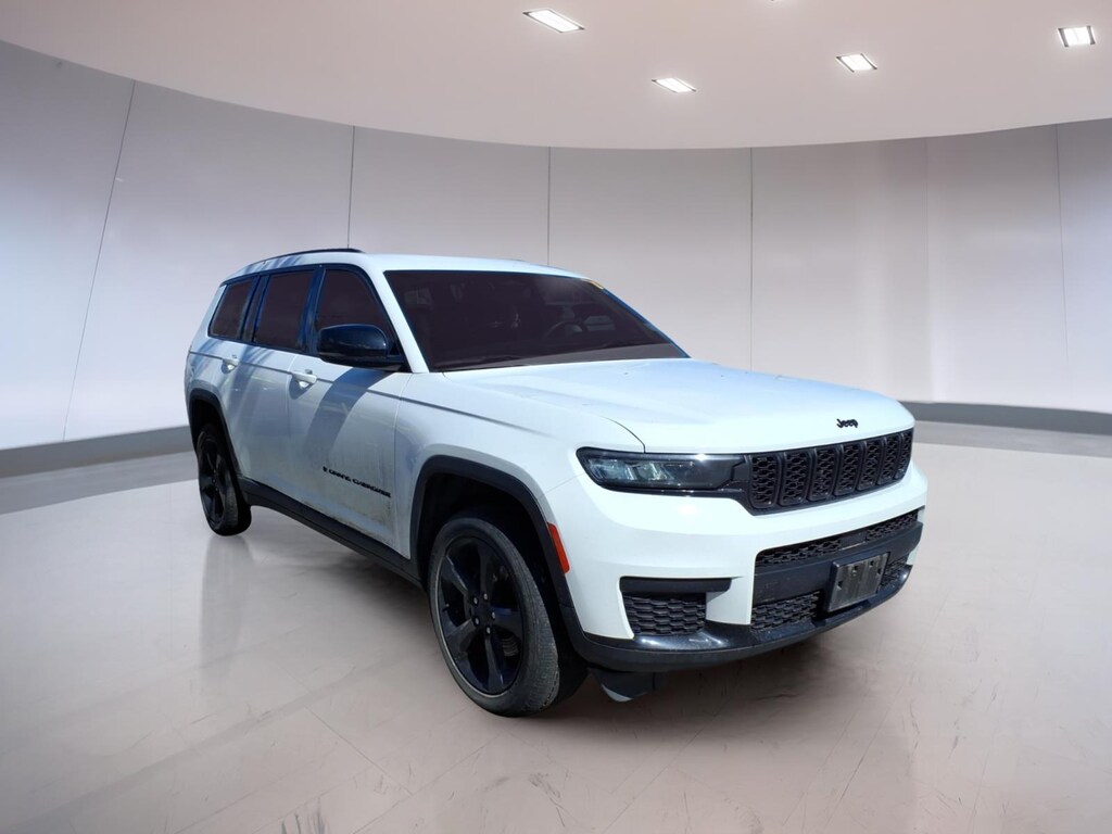 Used 2023 Jeep Grand Cherokee Altitude SUV