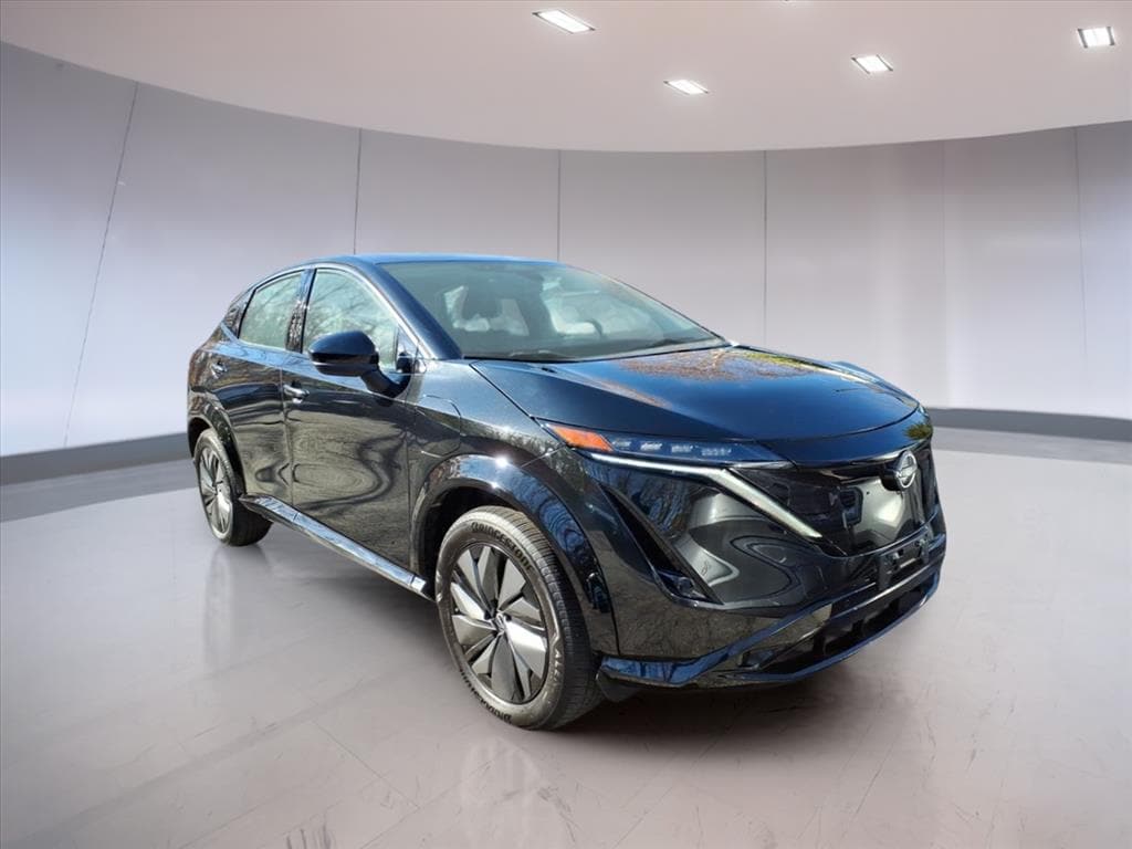 2024 Nissan ARIYA Engage's photo