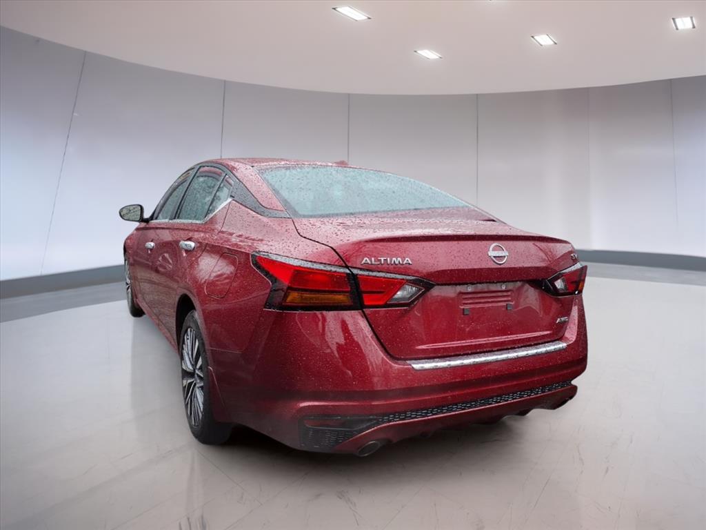 2023 Nissan Altima 2.5 SV photo 3