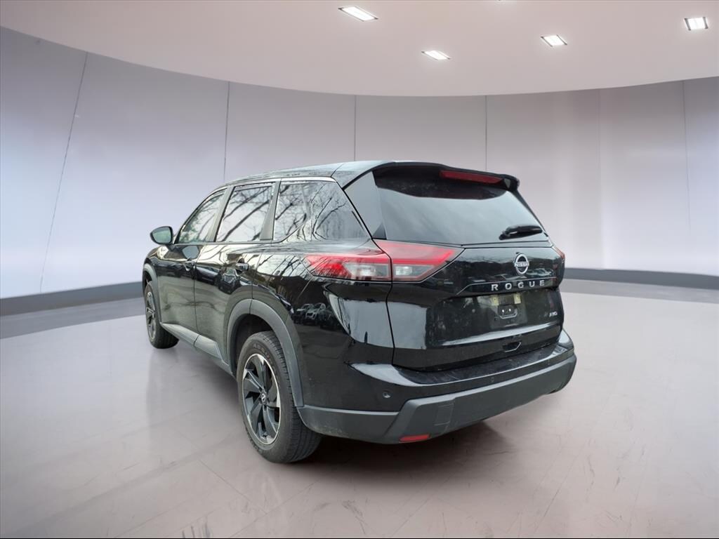 Used 2025 Nissan Rogue SV SUV