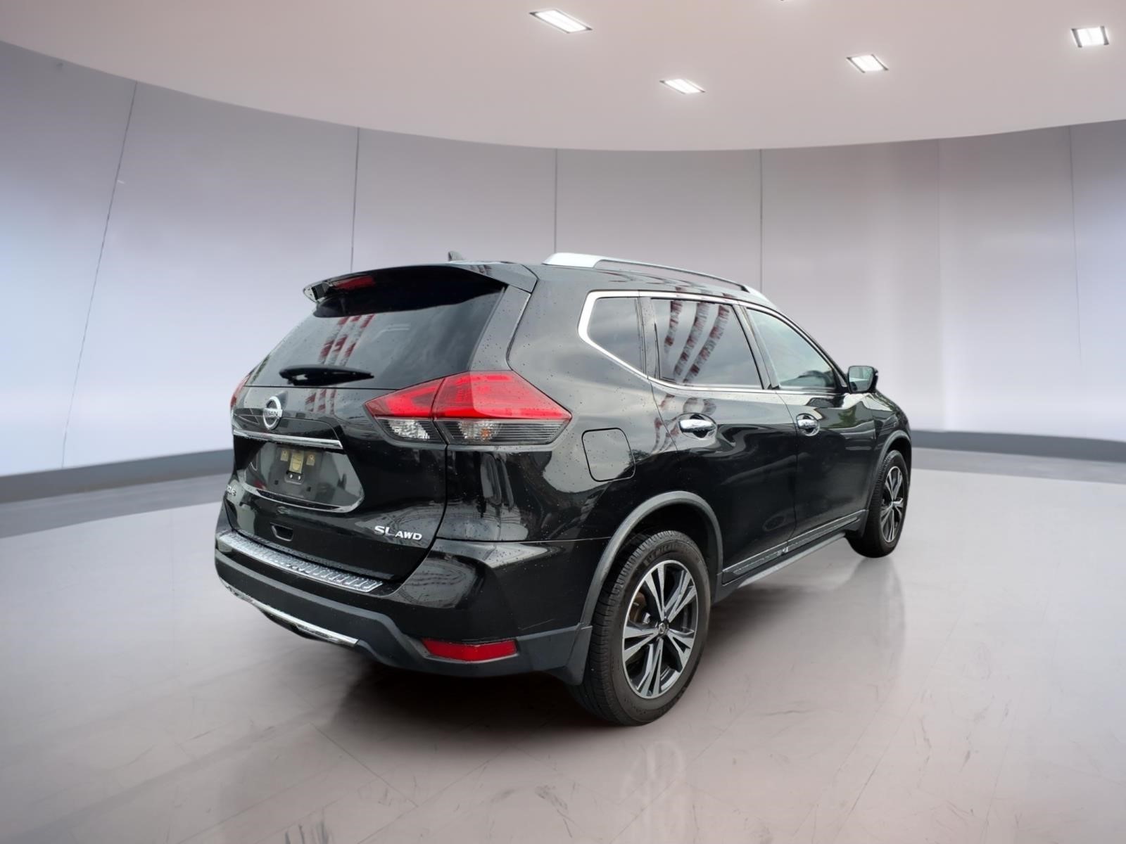 Used 2017 Nissan Rogue SL SUV