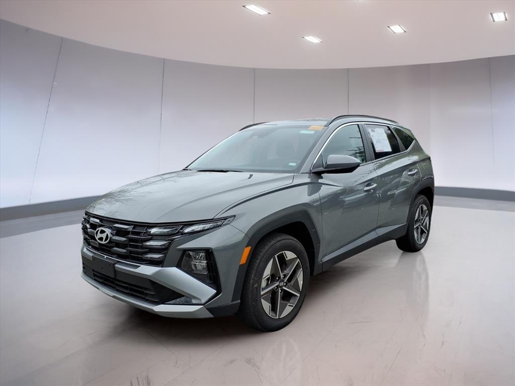 2025 Hyundai Tucson SEL photo 2