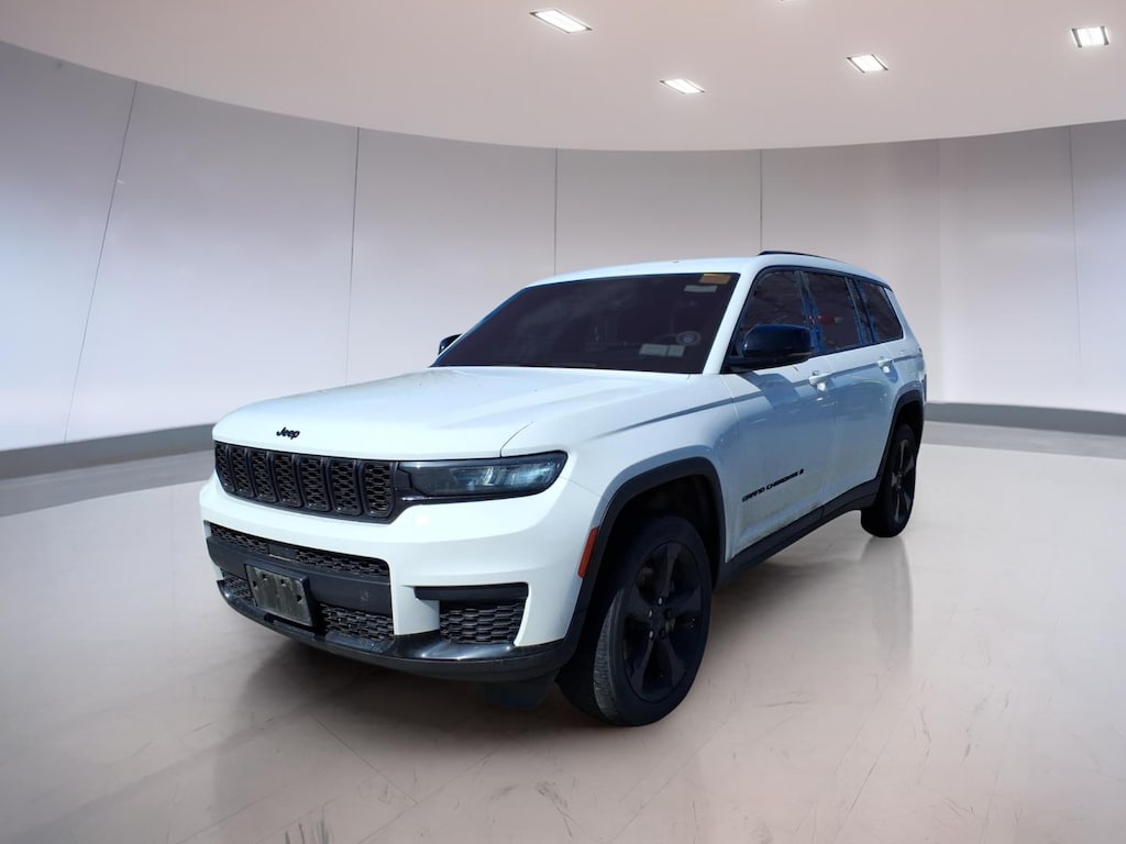 Used 2023 Jeep Grand Cherokee Altitude SUV