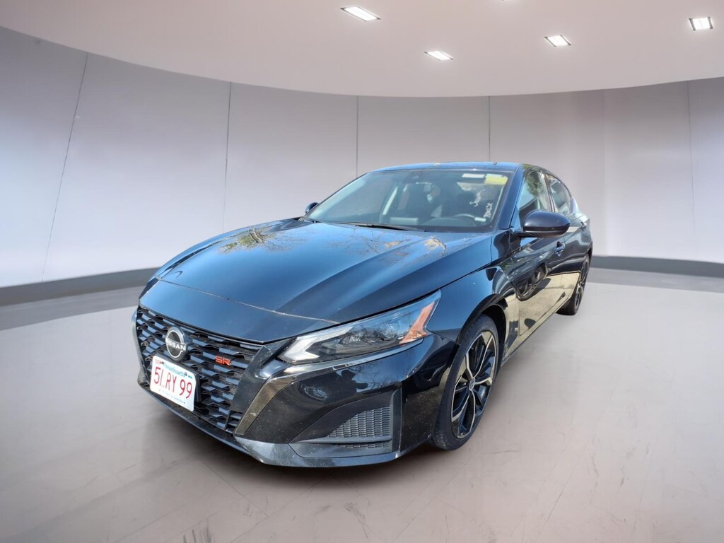 Used 2023 Nissan Altima 2.5 SR Sedan