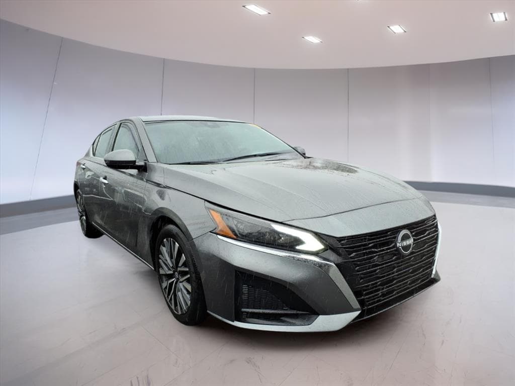 2023 Nissan Altima SV