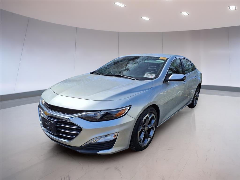 Used 2020 Chevrolet Malibu 1LT with VIN 1G1ZD5ST9LF127050 for sale in Totowa, NJ