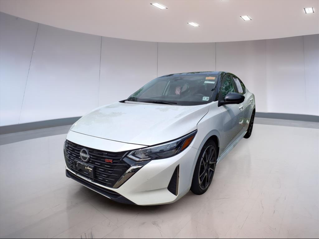 2024 Nissan Sentra SR photo 2