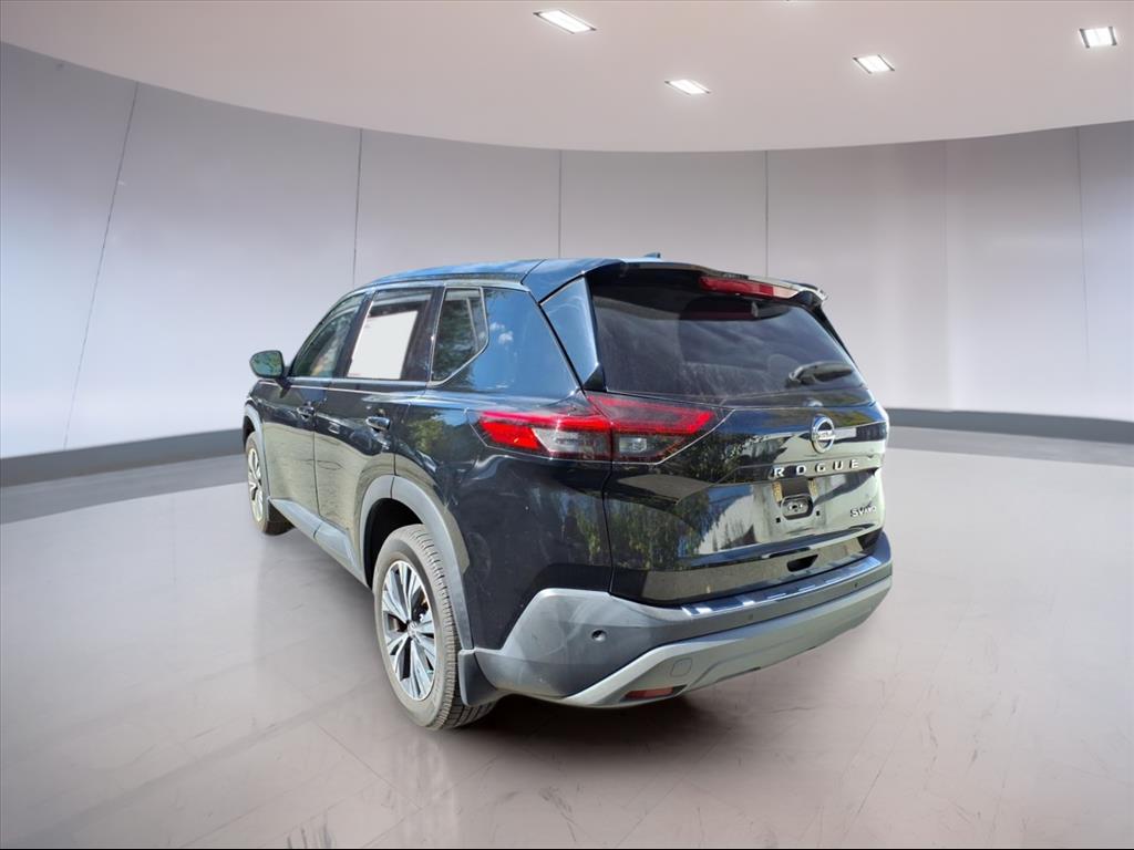 2021 Nissan Rogue SV photo 3
