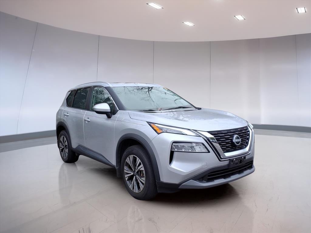 2023 Nissan Rogue SV's photo