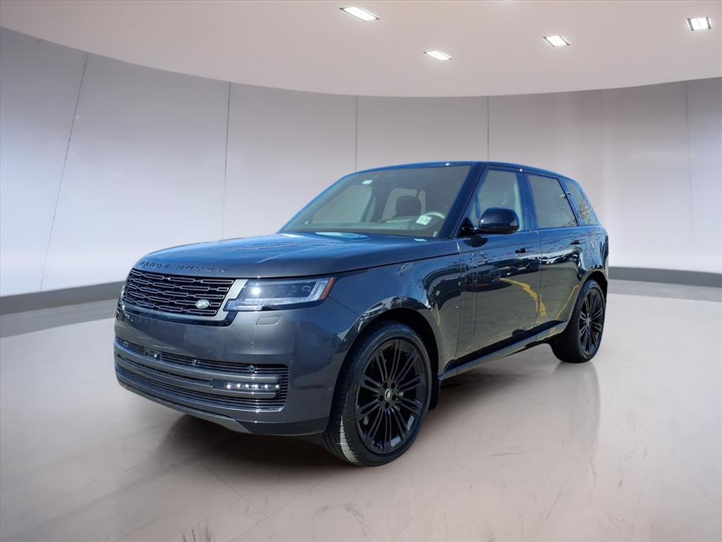 2024 Land Rover Range Rover SE photo 2