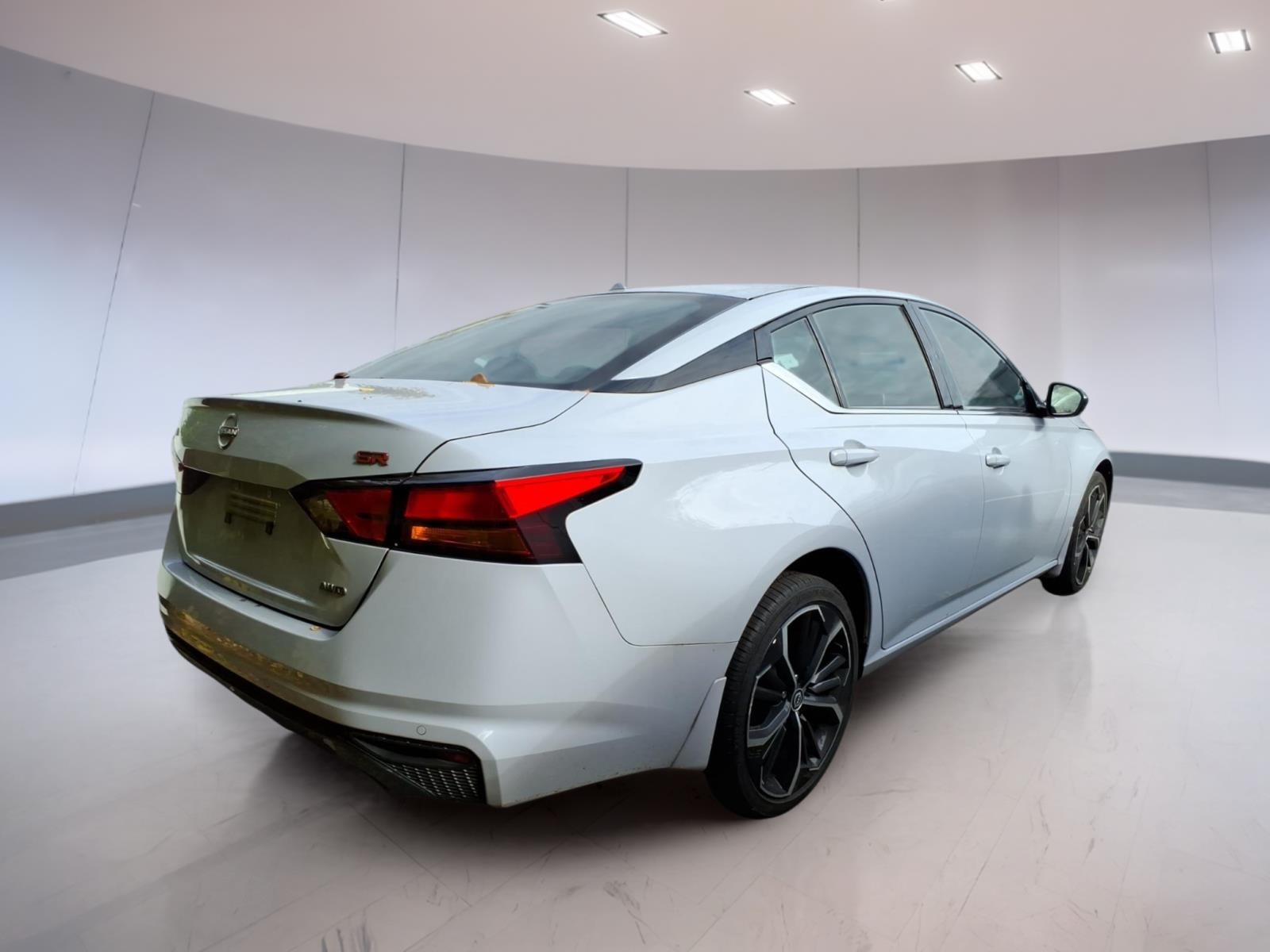 Used 2024 Nissan Altima 2.5 SR Sedan