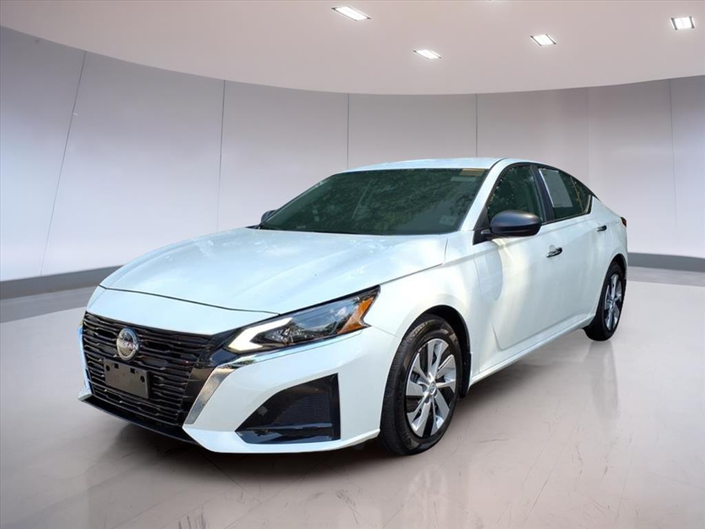 2025 Nissan Altima 2.5 S photo 2