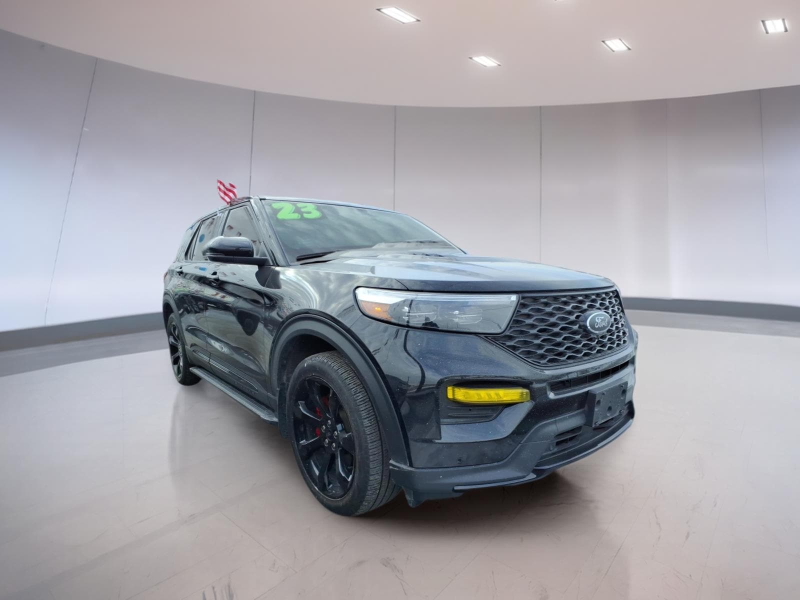 2023 Ford Explorer ST 4WD's photo