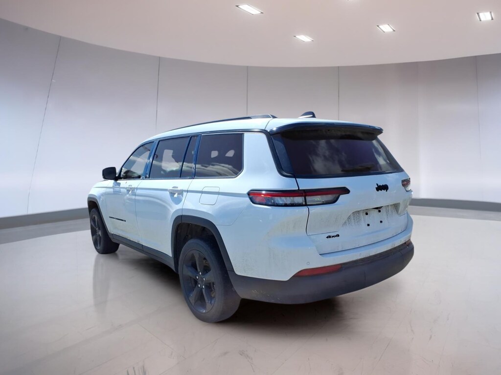 Used 2023 Jeep Grand Cherokee Altitude SUV